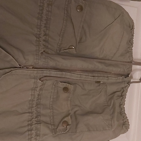 LIFE IN PROGRESS light jacket - Picture 2 of 8